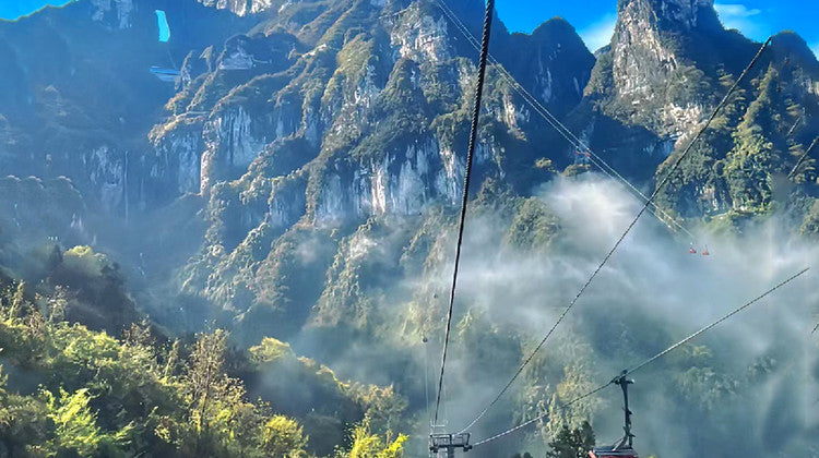 4-day 3-night · Private Tour · Zhangjiajie + Tianmen Mountain + Zhangjiajie National Forest Park + Furong Town + Fenghuang Ancient Town
