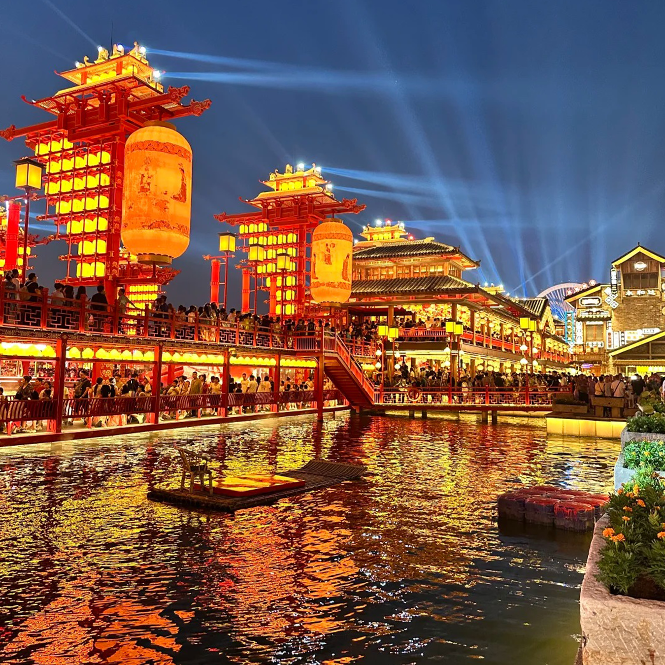 4-day 3-night · Private Tour · Xi'an + Emperor Qinshihuang's Mausoleum Site Museum + Huaqing Palace + Xi'an City Wall + Shaanxi History Museum + The Song of Everlasting Regret Tang Poetry Relief
