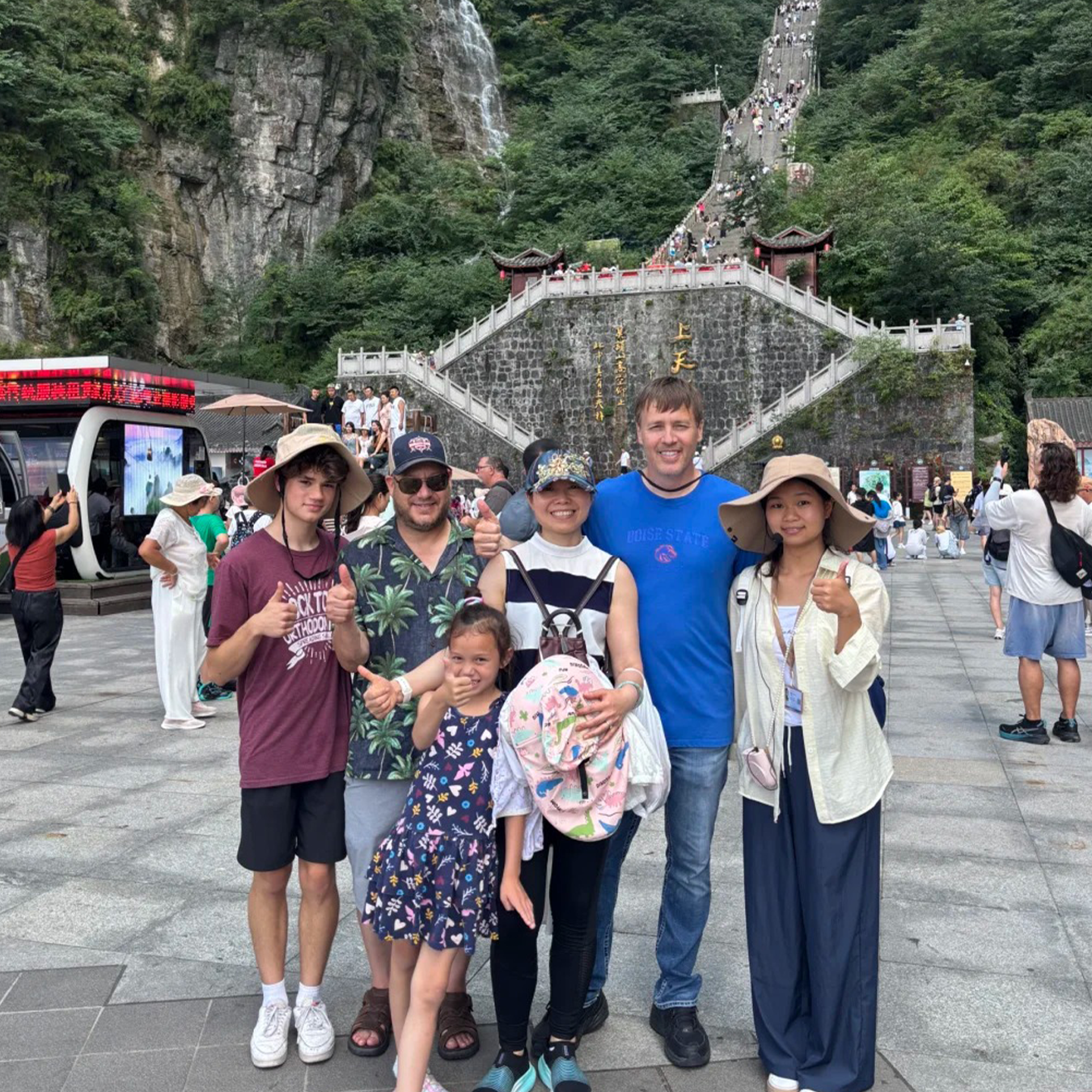 4-day 3-night · Private Tour · Zhangjiajie + Tianmen Mountain + Zhangjiajie National Forest Park + Furong Town + Fenghuang Ancient Town