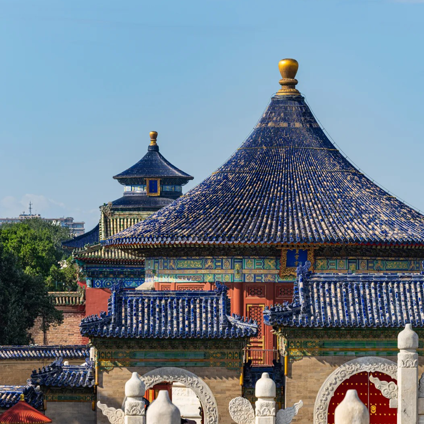 Beijing Royal Classics Tour: Forbidden City Exploration + Temple of Heaven Discovery (8-Hour Highlights Edition)